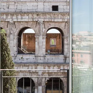 Amazing Colosseo , Rome Italy